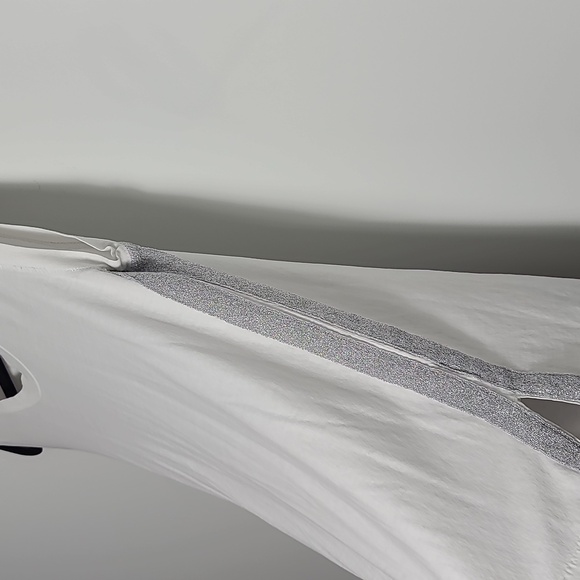 J.CREW White Sleeveless Muscle Tee w/ Silver Glitter Stripes Down Sides Size XXS - Picture 15 of 16